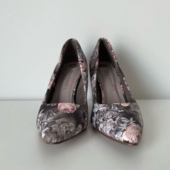 BRUNO BANANI Floral Grey Pointy Toe Size 37 (US 6.5) High Heel Shoes - Picture 4 of 8